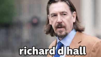 Richard D Hall
