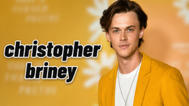 Christopher Briney Height